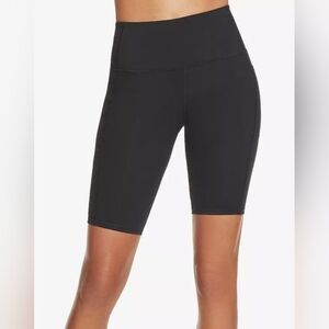 Black Women's High-Waisted Biker Shorts